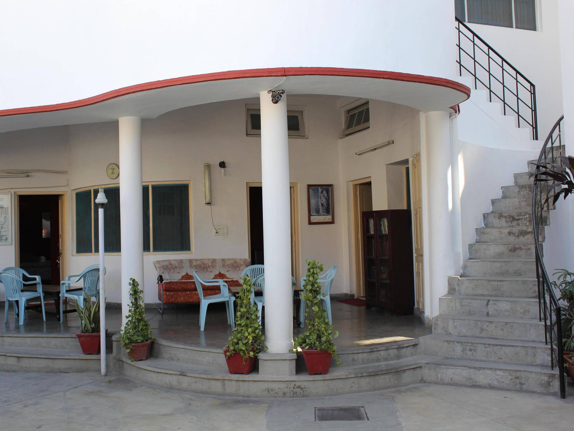 Lakshmi Guest House Dehradun Extérieur photo